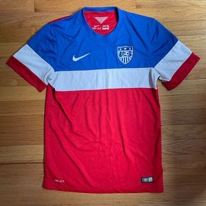 DONATING MONDAY 7/18: Team USA Nike Soccer Jersey